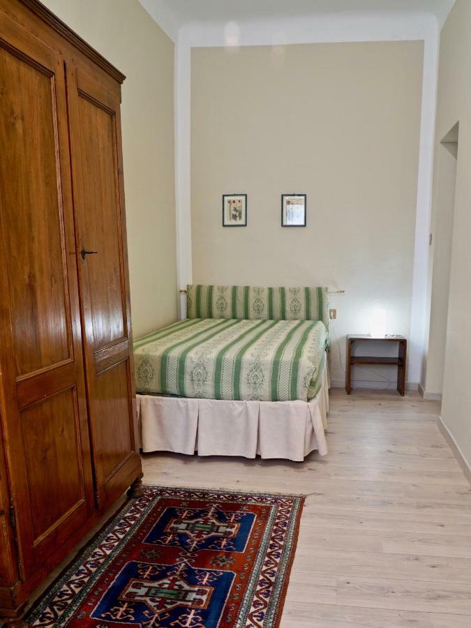 Palazzo Colombini Apartment ลุคคา ภายนอก รูปภาพ